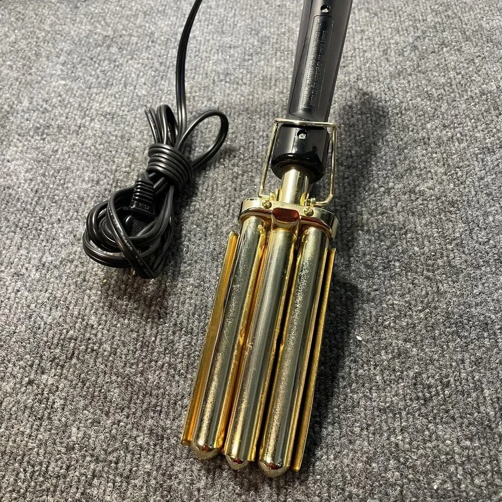 VS Sassoon Triple Barrel Curling Iron VS184 Hair Waver 32W Professional Tool